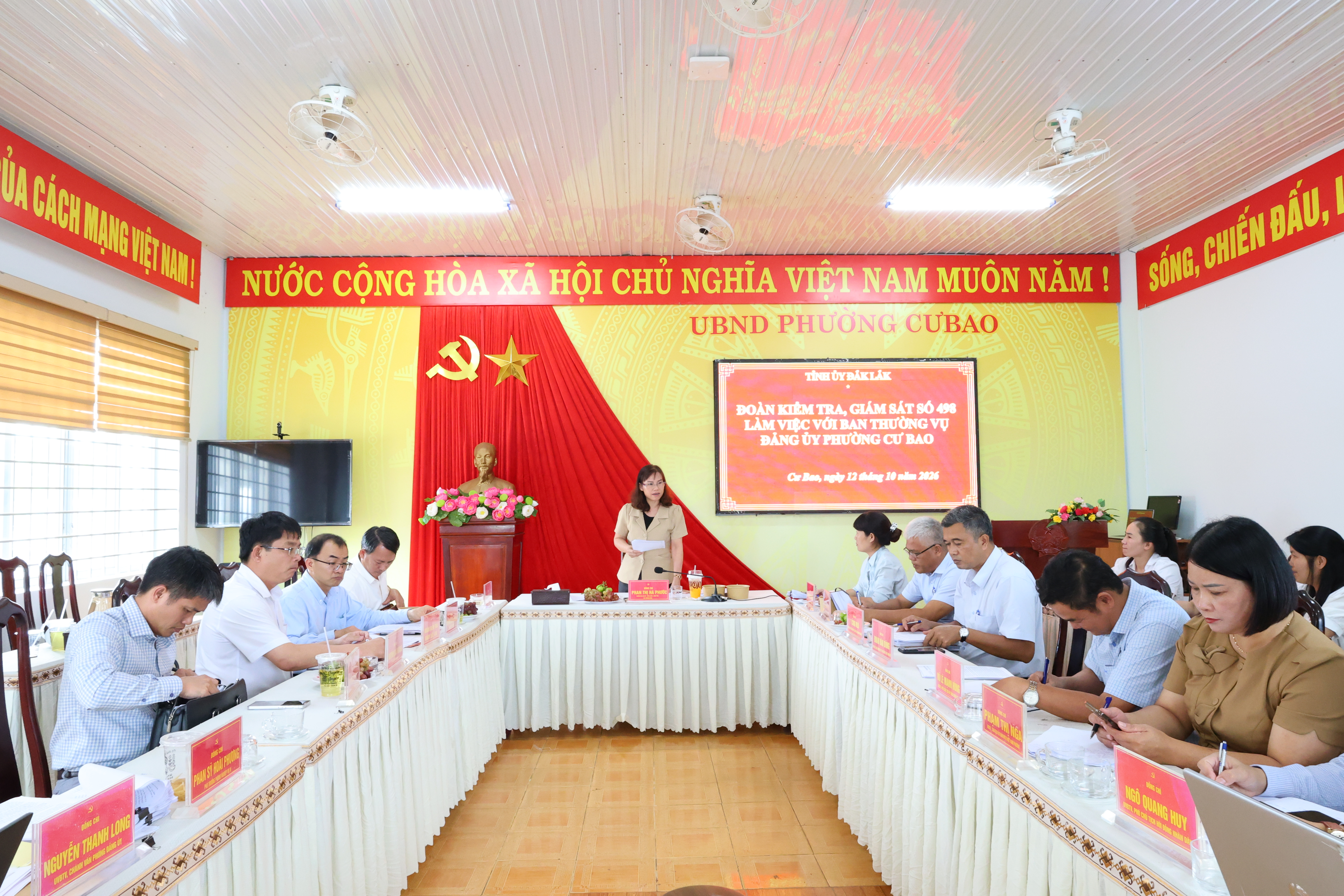 ĐOÀN KIỂM TRA, GIÁM SÁT SỐ 498 CỦA BAN THƯỜNG VỤ TỈNH ỦY LÀM VIỆC TẠI PHƯỜNG CƯ BAO